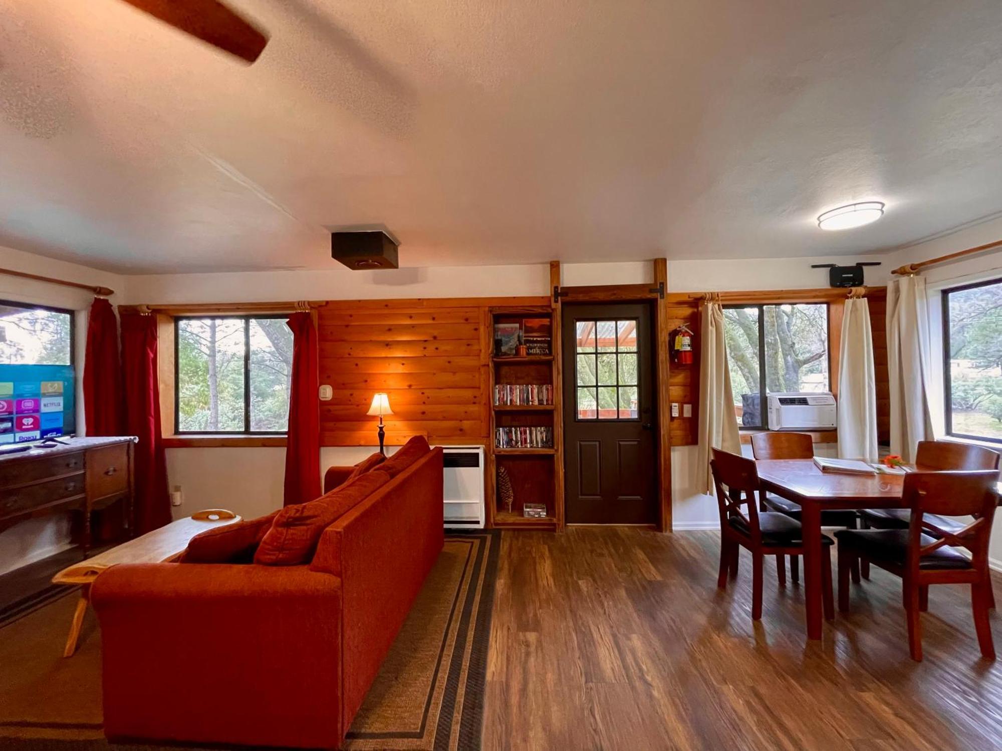 אהוואני Sierra Mountain Lodge - Vacation Rentals - Yosemite מראה חיצוני תמונה